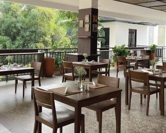 Umasan Co Living & Resto Pondok Indah - Jakarta - Restaurant