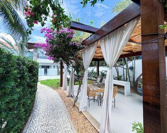 Hotel Boutique Recanto da Passagem - Cabo Frío - Patio