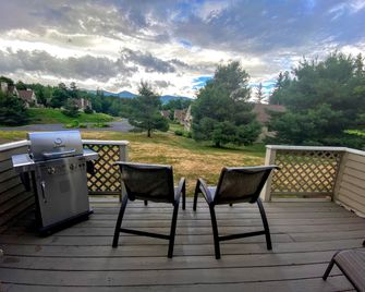 ٕي 5 رينو فتد هوم أون جولف كورس إن بريتون وو ويهس - كارول (نيو هامبشير) - شرفة