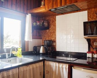 Casas Maravilha Calheta - Arco da Calheta - Kitchen