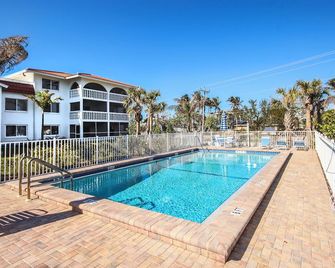 Sanibel Island condo - Steps from the beach - Sanibel - Pileta