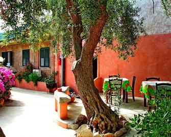 Residenza La Vigna - Parghelia - Patio