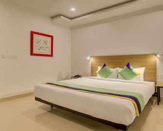 Treebo De Alphabet Kondapur - Hyderabad - Habitación