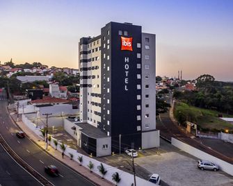 ibis Americana - Americana - Building
