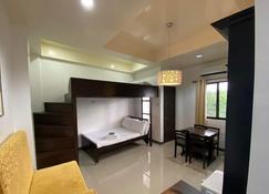 Modern Apartment with Balcony - Palompon - Bedroom