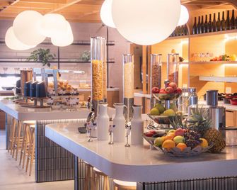 نوفوتيل زيورخ إيربورت ميسي - زيورخ - غرفة طعام