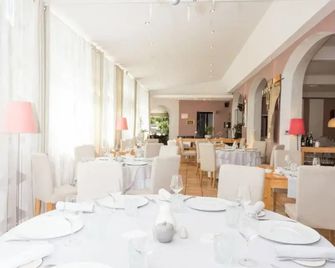 Logis Hôtel La Magnanerie - Côté Bistro - Aubignosc - Restaurante