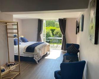 Brighouse Studio - Pet Friendly! - Free Parking - Brighouse - Bedroom