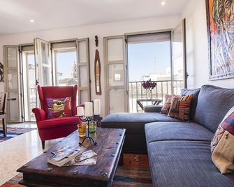 Malaga Center Flat Aventurero Boutique - Málaga - Olohuone