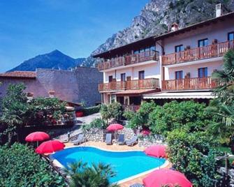 Al Rio Se - Limone sul Garda - Pool