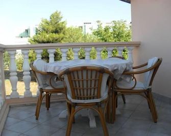 Apartments Saric - Biograd na Moru - Balkón