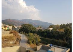 Villa Republika, Ground floor 24/7 security - Abbottabad - Outdoor view