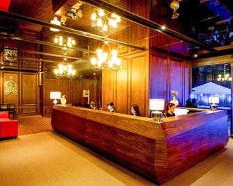 Taipei M Hotel - Main station - Taipei City - Front desk