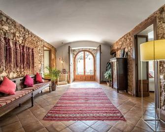Exclusive XV century Villa near Barcelona at 2 km. of the beach (free wifi) - Cabrils - Lobby