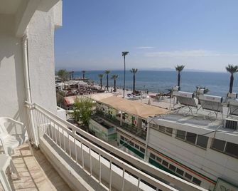 Ozsoy Hotel - Akçay - Balkon