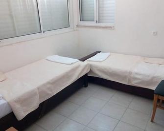 Sheffer - Ramat Gan - Bedroom