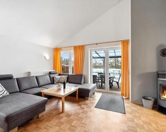 Beautiful Home In Haren With Kitchen - Haren - Wohnzimmer