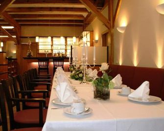 Double room Gutshaus1 - Hotel & Restaurant Am Peenetal - Liepen - Restaurante