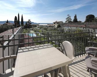 Italianway - Corte Benaco - Toscolano Maderno - Балкон