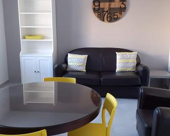 Proche centre ville - Mende - Salle à manger