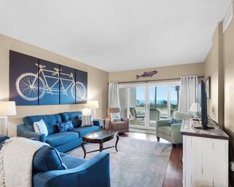 Sandy Key 122: 2 Br/2 Ba Perdido Key, Fl Beachfront Condo, On-Site Rental Office, Sleeps 6 - Magnolia Springs - Living room