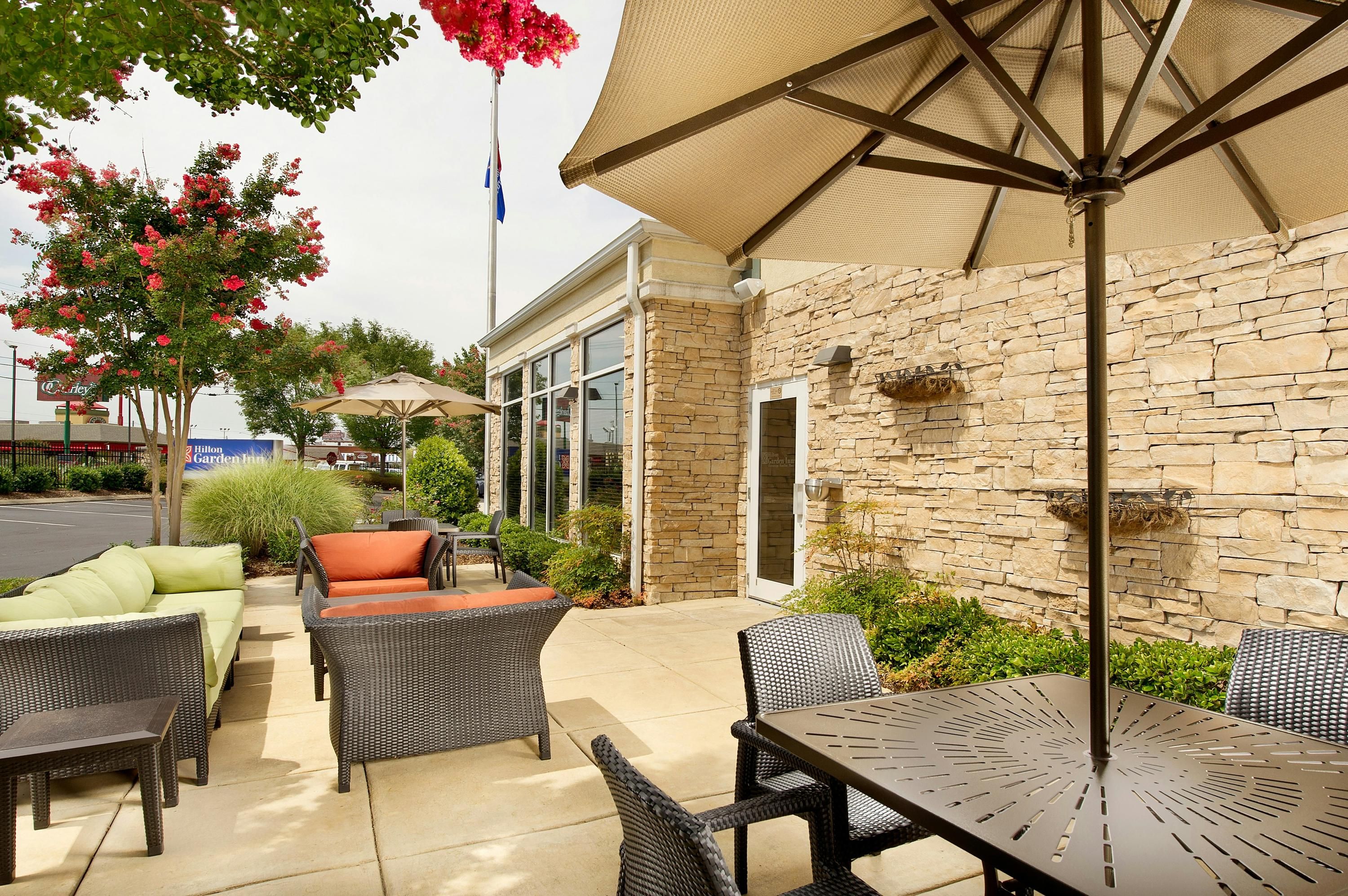 Hilton Garden Inn Chattanooga/Hamilton Place - Chattanooga - Patio