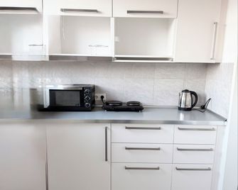 Haus an der Brücke - München - Kök