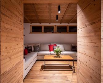 Bühlhof Appartements - Лех-на-Арльберг - Вітальня