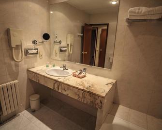 Hotel Roc Del Castell - Канілло - Ванна кімната