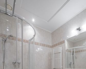 Hotel Hetman - ורשה - חדר רחצה
