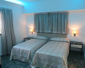 Hotel Plus Vedado 500 - L'Avana - Camera da letto