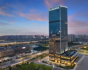DoubleTree by Hilton Zhengzhou East - Zhengzhou - Gebouw