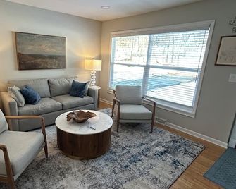 Mid-Century Modern Themed Ranch-Styled Surprise House - Delafield - Living room