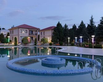 Ramada Plaza by Wyndham Gence - Gyandzha - Bedroom