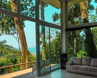 LB - RJ705 Casa da Lua São Conrado, Vacation Rental, Events, Photos and Advertising - Rio de Janeiro - Varanda