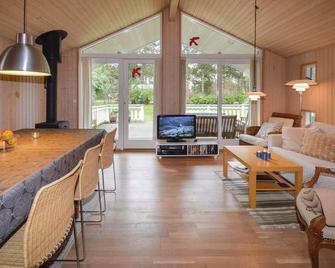 Three-Bedroom Holiday Home In Lundby - Lundby - Sala de estar
