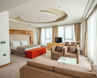 Garni Hotel Centar - נובי סאד - חדר שינה