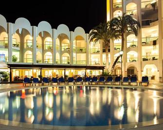 Ona Marinas de Nerja Spa Resort - Nerja - Uima-allas