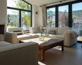 Marvelous 4-bedroom luxury Mountain Villa with private pool and garden - Sotillo de la Adrada