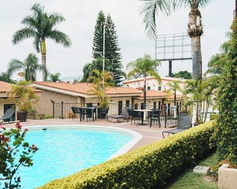Hotel Posada Virreyes - Guadalajara - Piscina