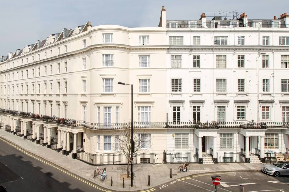 The Crescent Hyde Park