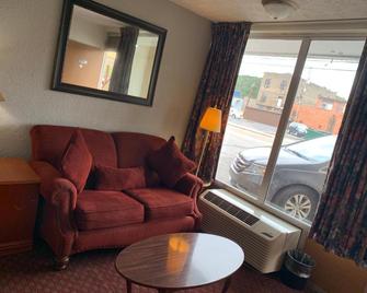 Budget Inn Express - Louisa - Sala de estar
