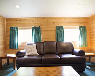 Idlewilde by the River - Estes Park - Olohuone