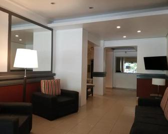Hotel Crystal - Neuquén - Sala de estar