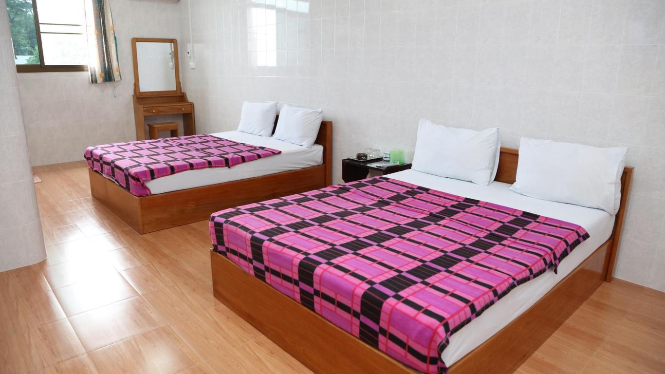 Penguin Hotel