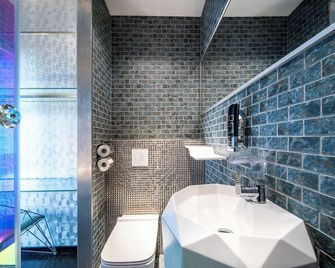 Diamond Capsule Hotel Amsterdam South - Amstelveen - Bad