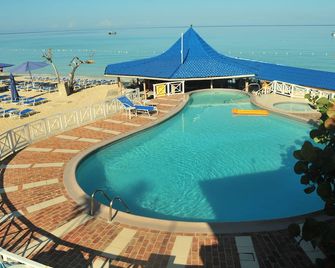Negril Treehouse Resort - Negril