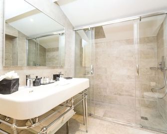 Palais Saleya Boutique Hôtel - Niza - Baño