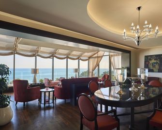 Safir Fintas Hotel Kuwait - Al Finţās - מסעדה