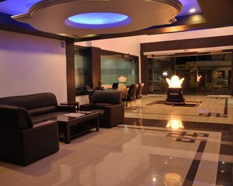 Clarks Inn, Badami - Bādāmi - Lobby